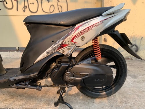 ម៉ូតូលក់​