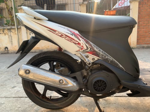 ម៉ូតូលក់​