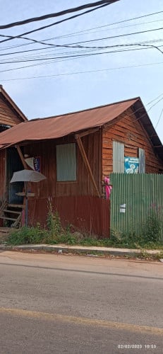 ប្រកាសលក់ផ្ទះឈើតូច (លក់យកឈើ)