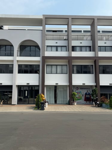 ផ្ទះលក់បន្ទាន់ បុរីភ្នំពេញផាក