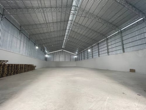 ឃ្លាំងសំរាប់ជួលនៅសែនសុខ