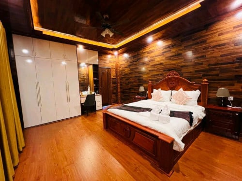 ផ្ទះវីឡាខ្មែរលំហែរ ទឹកឈូលក់បន្ទាន់