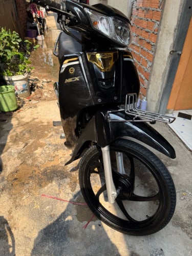 សង់025 សំណុំ​