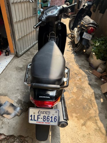 សង់025 សំណុំ​