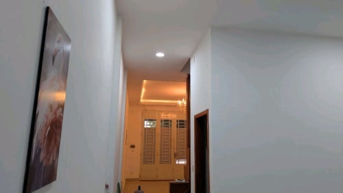 ផ្ទះល្វែង 2ជាន់ តំលៃ230$
