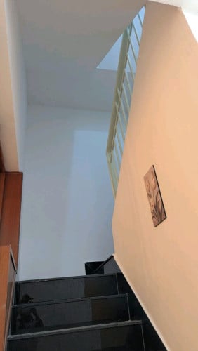 ផ្ទះល្វែង 2ជាន់ តំលៃ230$