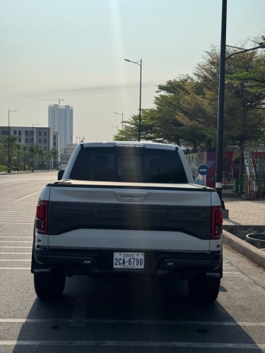 កាត់បានថ្មីៗ Ford F-150 Raptor 2017, ពិន្ទុ​94 , Full ទ្បានមូល​ អត់​បុក​ អត់បាញ់ថ្នាំ​ធានាម៉ាសុីន​