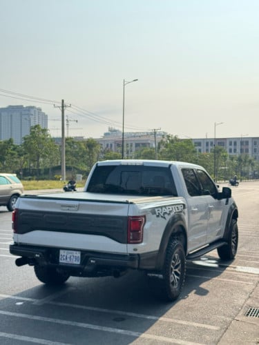 កាត់បានថ្មីៗ Ford F-150 Raptor 2017, ពិន្ទុ​94 , Full ទ្បានមូល​ អត់​បុក​ អត់បាញ់ថ្នាំ​ធានាម៉ាសុីន​