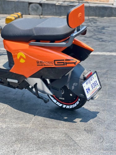 Garow PG510 ម៉ូតូអគ្គិសនី | 2000W | ថ្ម Lithium 72V 45Ah | ល្បឿន 80-90km/h | ឆ្នាំ 2025