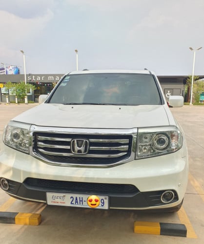 លក់ឡានជិះផ្ទាល់ខ្លួន HONDA Pilot 2014 V6 full options