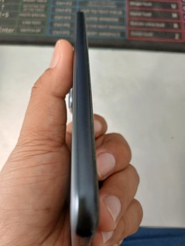 ស្អាតដូចថ្មីHonor P400 Pro 5g