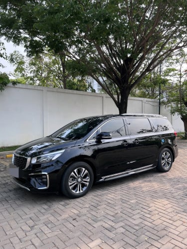 ឡាន Kia Grand Carnival 2019 ក្រុមហ៊ុន