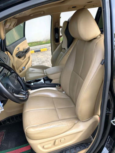 ឡាន Kia Grand Carnival 2019 ក្រុមហ៊ុន
