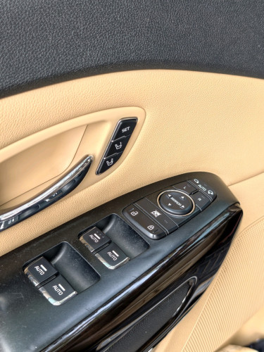 ឡាន Kia Grand Carnival 2019 ក្រុមហ៊ុន