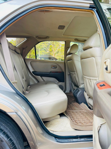 ឡានលក់បងប្អូនតោះប្រភេទLexusRX300ឆ្នាំផលិត2002HalfFullOptionតំលៃតែ10900$និយាយគ្នាបានក្រុងសៀមរាបបងអូន