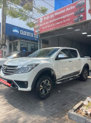 មហាថ្មី Mazada Thunder Full option 2020 3.2L