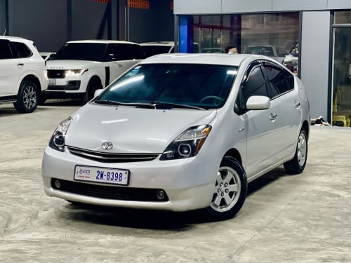 ឡានលក់ prius 06 full option ជាប្រភេទមេឡានអត់មានប្រវត្តិបុកប៉ះ