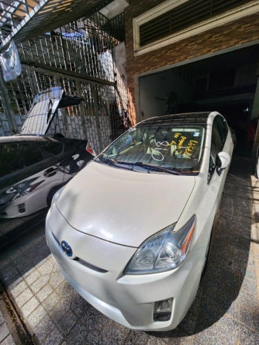 កំពូលថ្មី prius 2010 option3 sola