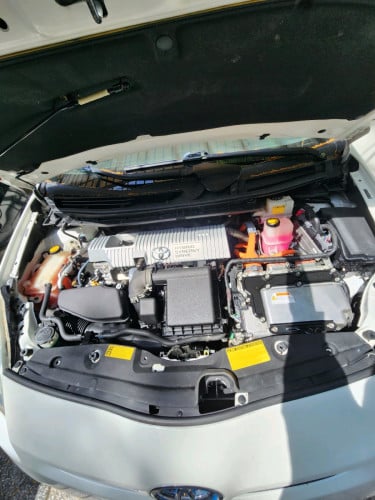 កំពូលថ្មី prius 2010 option3 sola