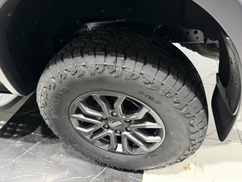 លក់​  Raptor 023 full option V6 សាំង​ ធានា​ថ្នាំ​សុីនមួយជុំ​ ម្ចាស់ដេីម​ផ្ទាល់​