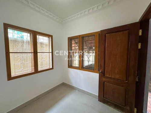 វីឡាសម្រាប់ជួល នៅទួលគោក/  Shophouse for rent Toul Kork