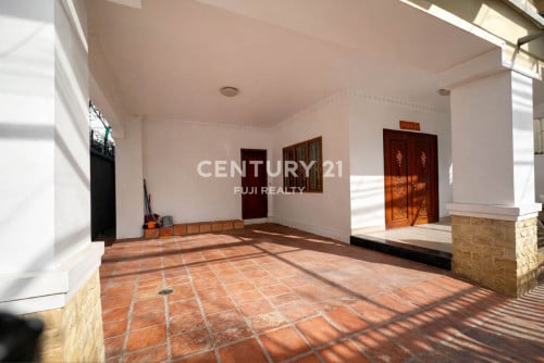 វីឡាសម្រាប់ជួល នៅទួលគោក/  Shophouse for rent Toul Kork