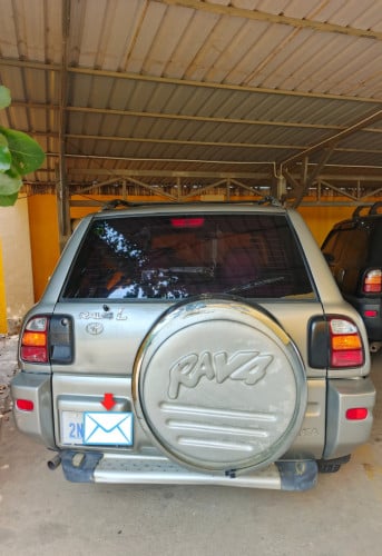 ឡានលក់ Toyota RAV4 1999 តម្លៃ 5000$ ចរចា