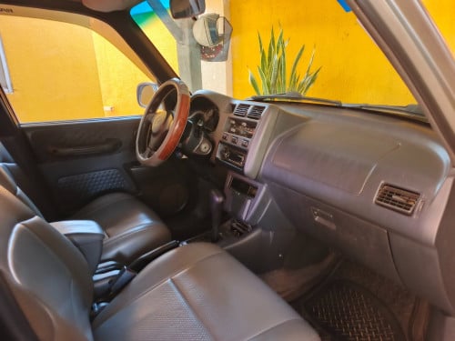 ឡានលក់ Toyota RAV4 1999 តម្លៃ 5000$ ចរចា