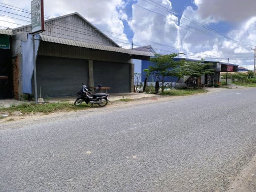 🏦Warehouse Available for Urgent Sale at a Special Price (Negotiable).