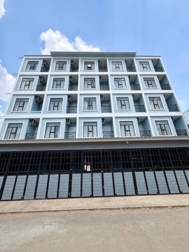 🏫 出租房屋🛏️37间卧室,大厅面积330平方