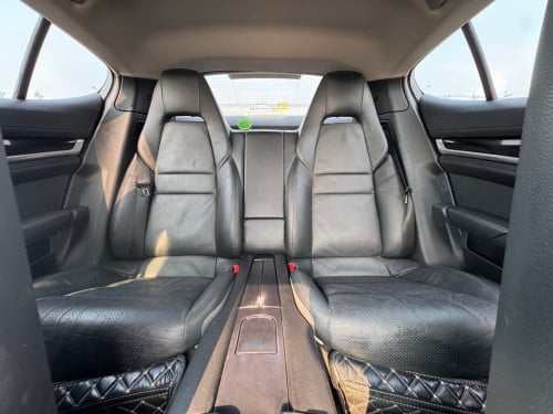 🚘Porsche Panamera ឡានស្អាតតម្លៃពិសសមាន1មុឺនបង់រំលស់ជាមួយឃ្លាំងផ្ទាល់បានខូចCBCក៏រំលស់បាន។