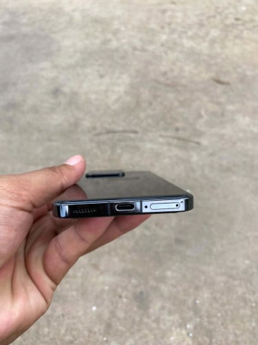 ចង់វៃដូរ Xiaomi mi 13 ram 12G error wifi Bluetooth នឹងជាំតិច