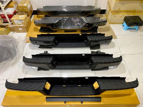 កាងក្រោយ XLT, Wildtrak 2023-2026