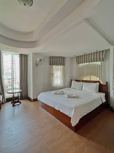 2 Bedroom Apartment ( 2 បន្ទប់គេង)