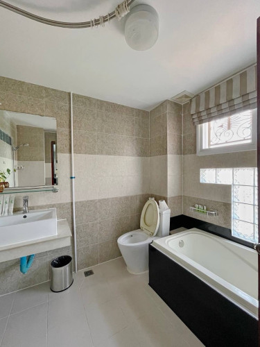 2 Bedroom Apartment ( 2 បន្ទប់គេង)