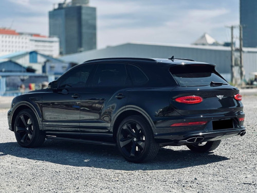 2021 Bentley Bentayga 14000km