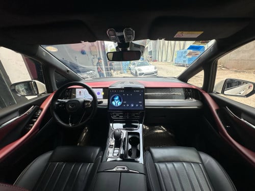 2024 GAC GN8