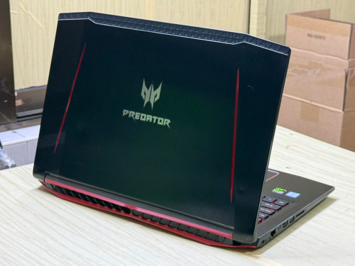 Acer Predator Helios 300 / Core I7-8th Gen /Ram 8GB / 256GB SSD + 1.0TB / NVIDIA 6GB /15.6"