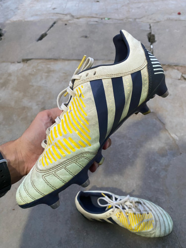 adidas predator incurza Size 42.5
