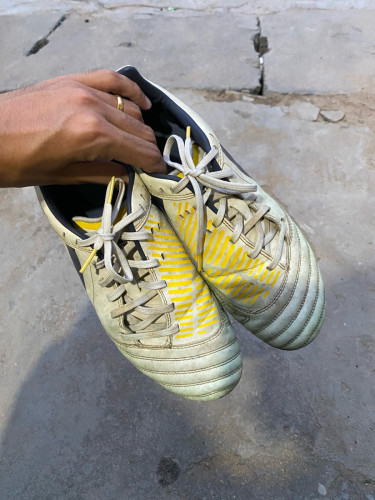 adidas predator incurza Size 42.5