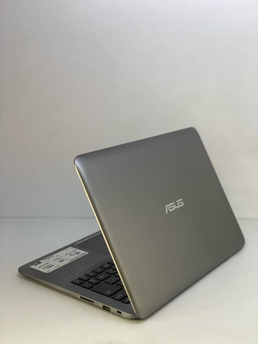 ASUS Notebook UX305U