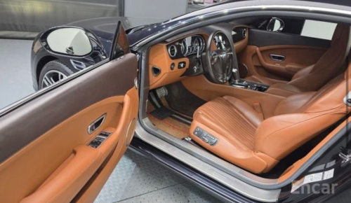 Bentley Continental GT 4.0 2016