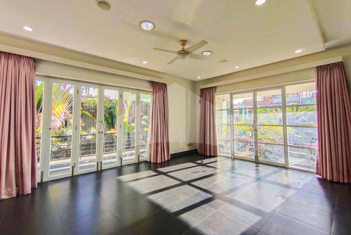 Big Villa For Rent in Toul Kork Area
