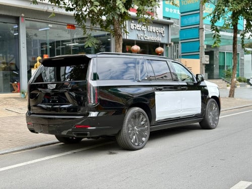 Cadillac Escalade sport platinum VIP