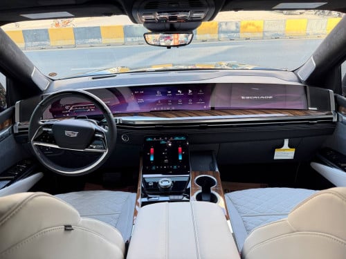 Cadillac Escalade sport platinum VIP