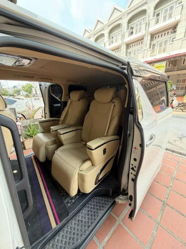 Car for rent​ ( Monthly) ឡានជួលជាខែ $2,000 មានទាំងតៃកុង