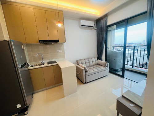 Condo R&F Miro for rent