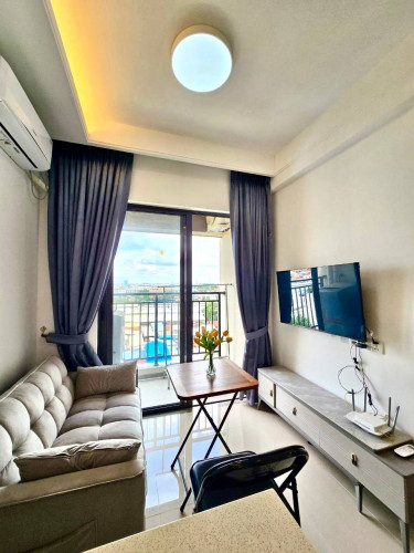 Condo R&F Miro for rent