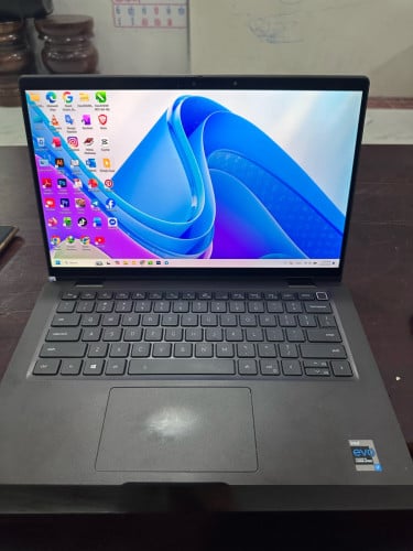 លក់ខាតច្រេីន 7420 i7 11th touch screen R16g, 512g M2