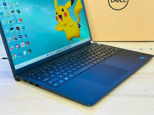 Dell Vostro 3530 / Core i3-1305U / Ram 8GB /512GB /15.6”